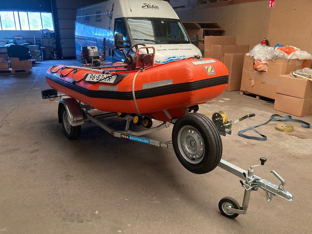 Zodiac SOLAS Hypalon RIB 25pk inclusief nette PEGA trailer, Gebruikt, Buitenboordmotor, Rib, Overige materialen