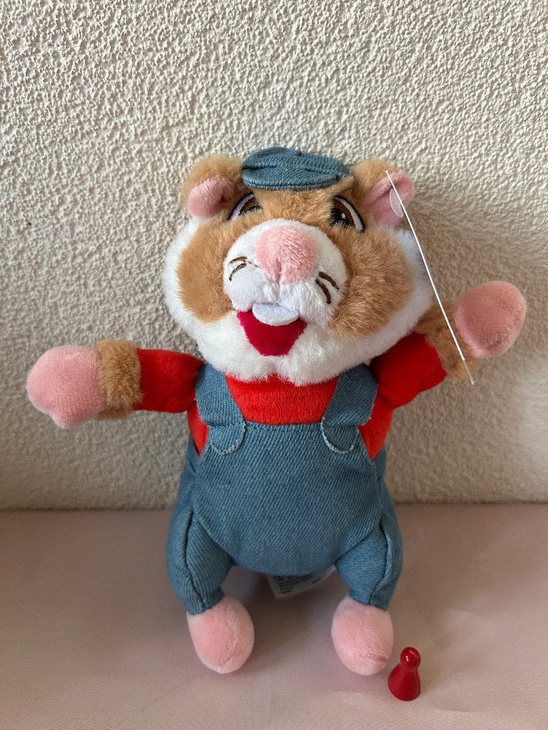 Pluche Albert Heijn hamster met blauwe tuinbroek en pet, Albert Heijn B.V., Albert Heijn, Hamster, Met kleding of accessoire