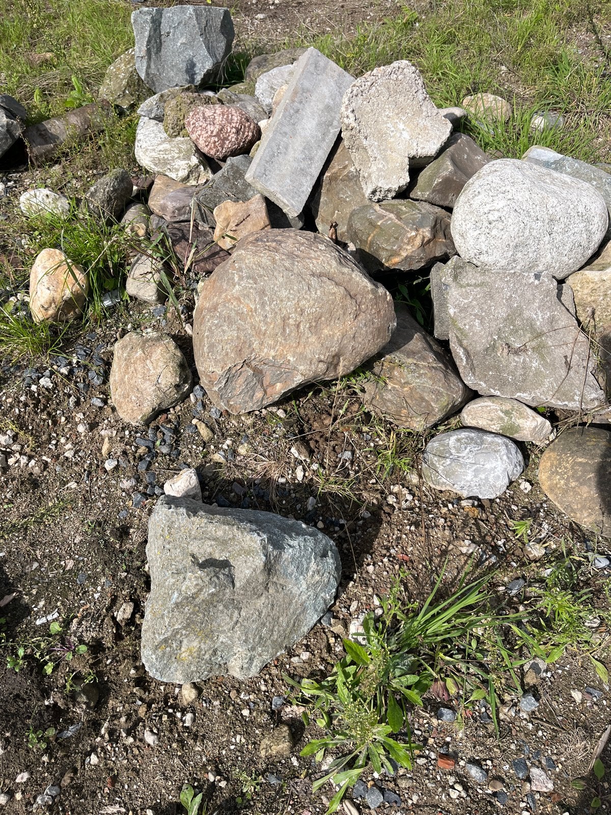 Diverse natuurstenen rotsen en keien voor tuin of decoratie, Overige materialen, Gebruikt, Ophalen of Verzenden, Kei