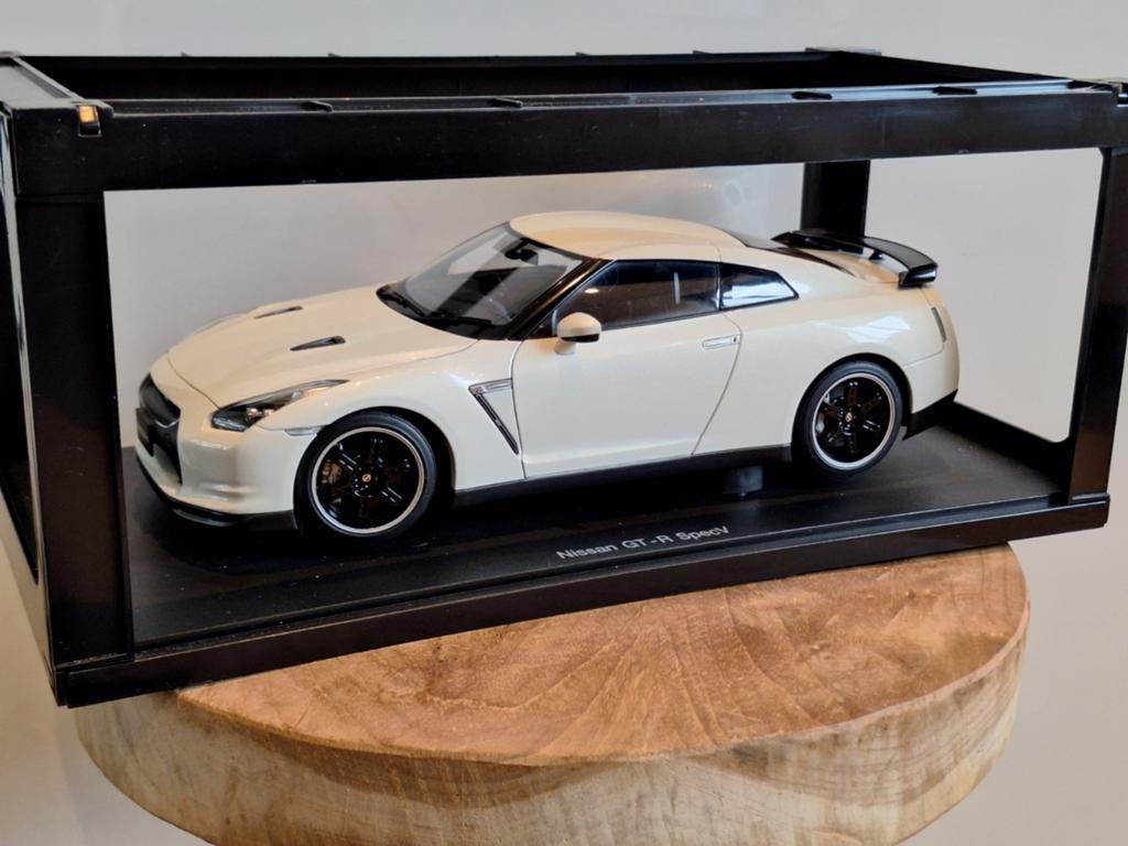 AUTOart Nissan GT-R Spec-v r35 77399, Hobby en Vrije tijd, Ophalen of Verzenden