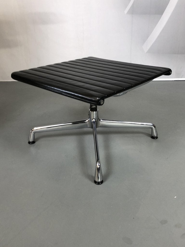1x Vitra Eames EA 125 Voetenbank Zwart Leer - Chroom, Niet ingevuld, Ophalen of Verzenden, Zo goed als nieuw, Leer