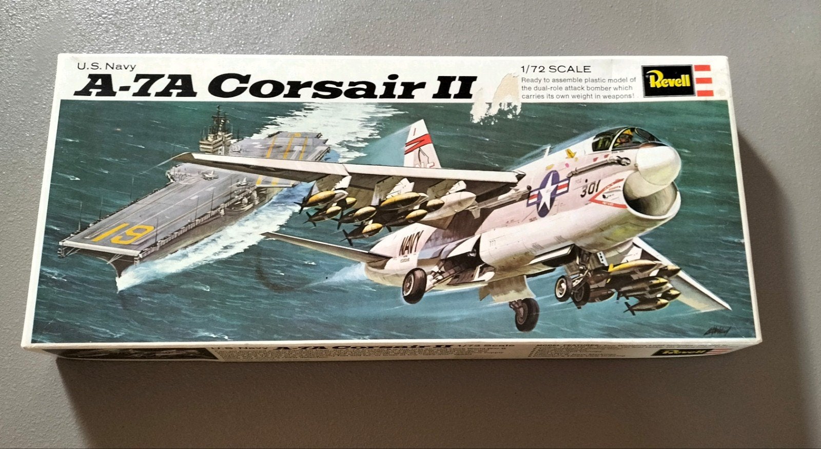 Revell A-7A Corsair , schaal 1/72, Hobby en Vrije tijd, Modelbouw | Vliegtuigen en Helikopters, 1:72 tot 1:144, Revell, Ophalen of Verzenden