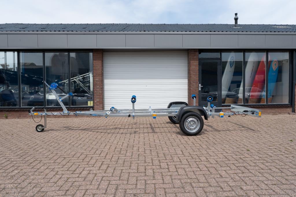 Faro Aqua Boottrailer Rollen tot 520 cm  - Luxe afwerking, Minder dan 1500 kg, Sloepentrailer, Nieuw, Minder dan 6 meter