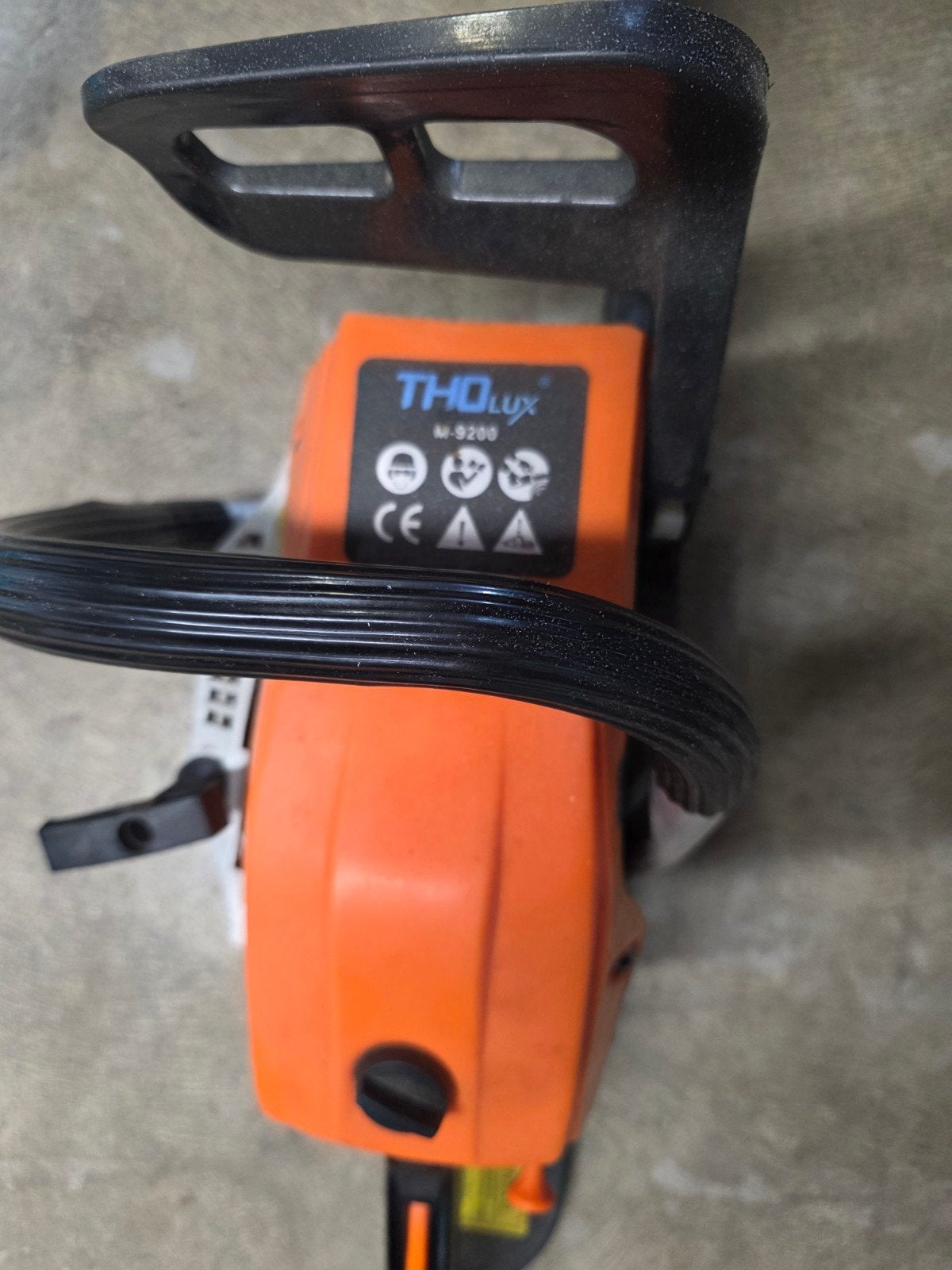 Foto 4 van THO Lux M-9200 Kettingzaag met startprobleem
