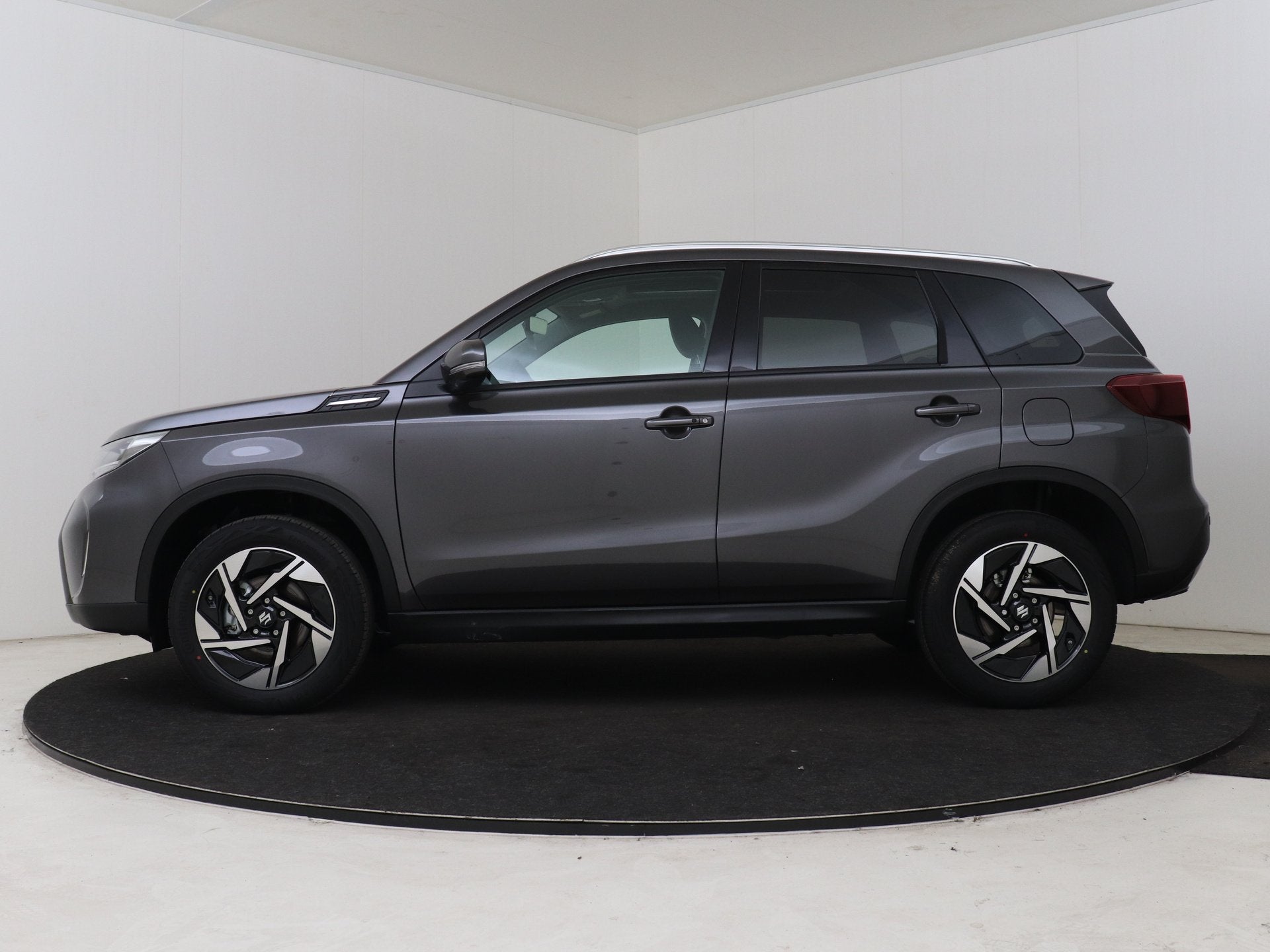Suzuki Vitara 1.4 Boosterjet Smart Hybrid Style | Privacy Gl, Auto's, Voorwielaandrijving, 12 maanden, Zwart, 4 cilinders