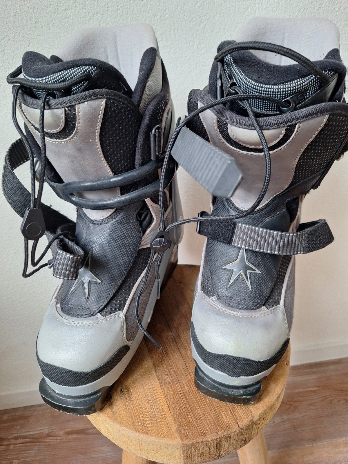 Snowboardschoenen Kneissl maat 7.5, Ophalen of Verzenden, Gebruikt, Schoenen