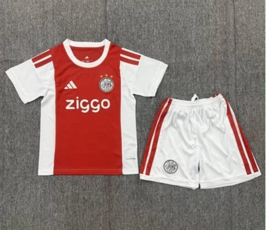 Ajax psv feyenoord voetbalshirts en setjes enpakken, Ophalen of Verzenden, Zo goed als nieuw, Ajax