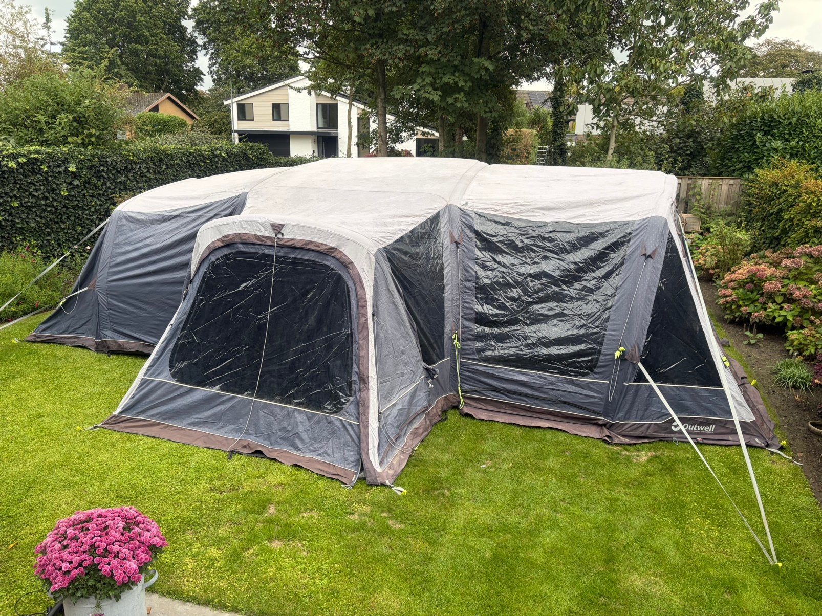 Ruime Outwell tent met slaapplaatsen voor 6 personen, Ophalen, Gebruikt, Tot en met 6