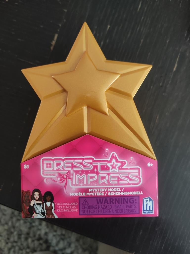 Dress to Impress poppetje S1 Lovely Valentine, Ophalen of Verzenden
