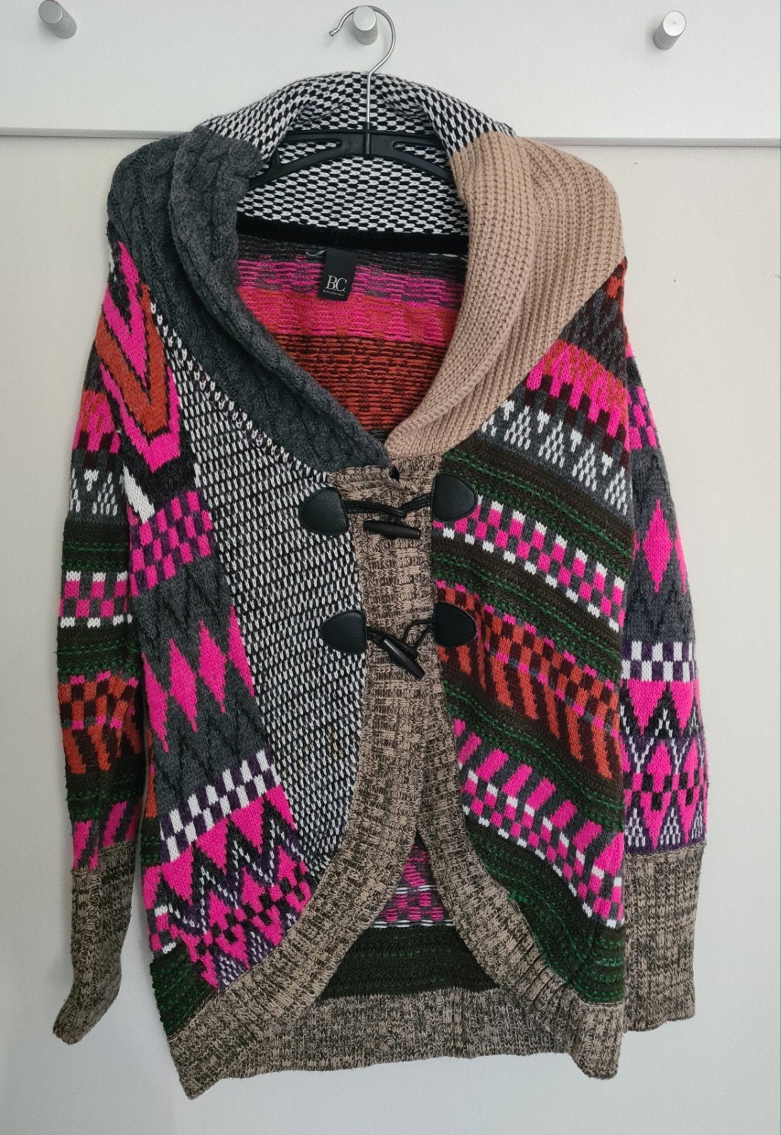 BC Gebreid vest met capuchon - Maat M, Maat 38/40 (M), Meerkleurig, BC, Ophalen of Verzenden