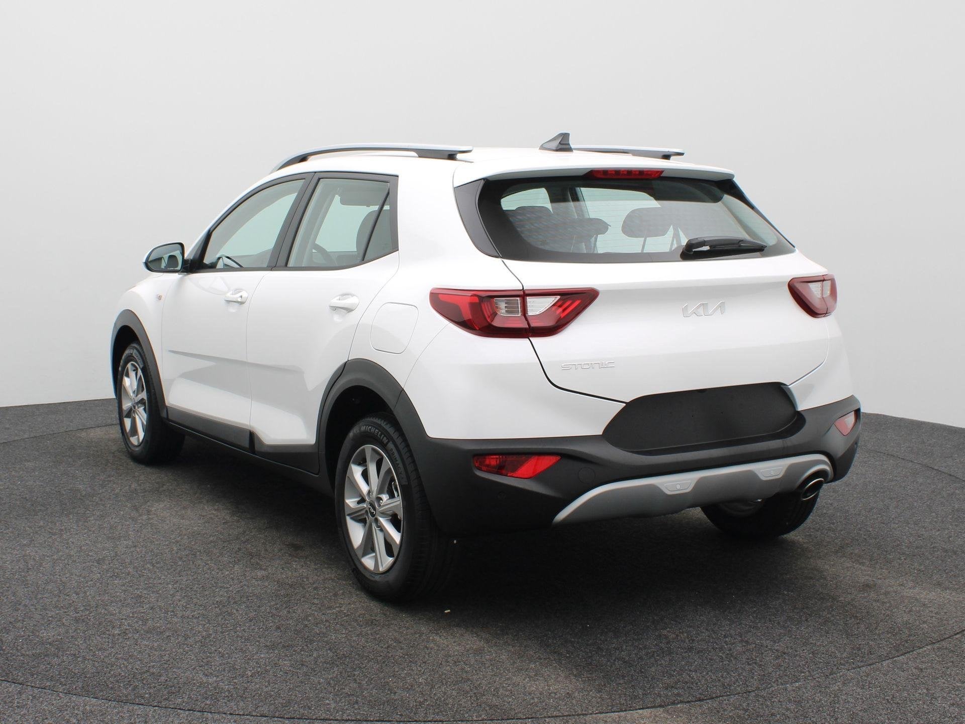 Kia Stonic 1.0 T-GDi MHEV DynamicLine, Auto's, Dealer onderhouden, 710 kg, Euro 6, Wit