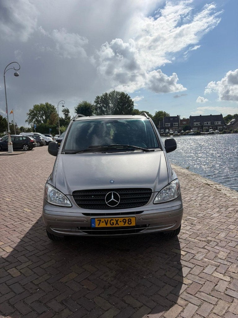 Mercedes-Benz Vito 2.1 CDI 111 DC AUT 2010, Auto's, Bestelauto's, Automaat, 4 cilinders, Beige, Diesel
