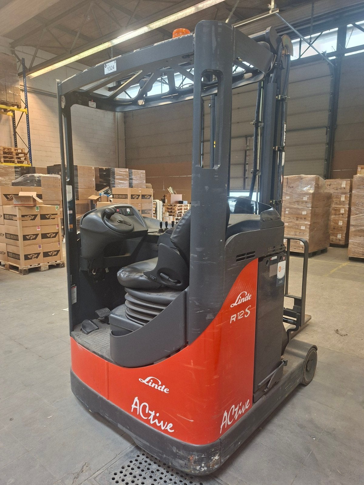 Linde Reachtruck R12CS-11 met lader, 1200kg, 5470mm lift, Zakelijke goederen, Machines en Bouw | Heftrucks en Intern transport