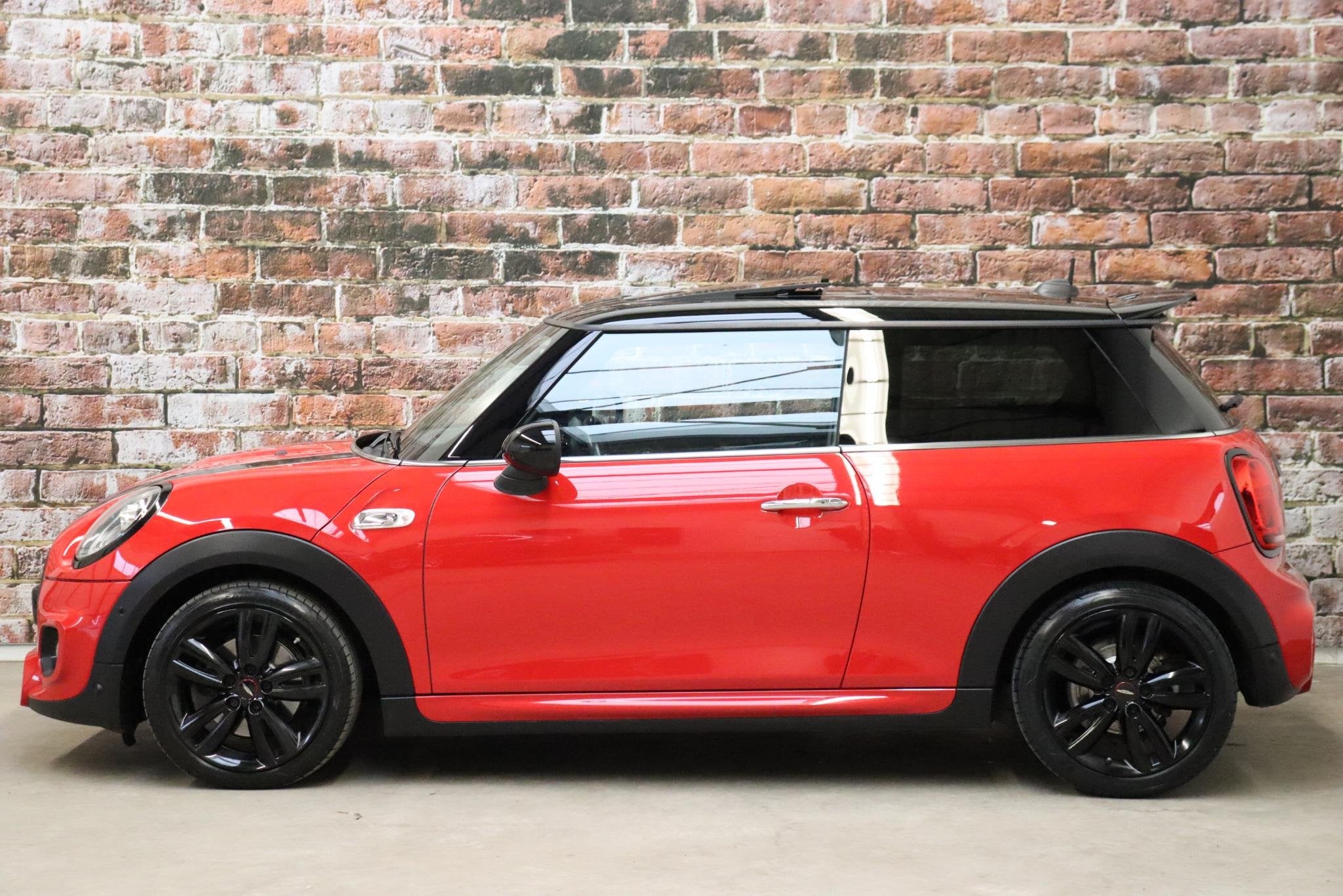 MINI Hatchback Cooper S Knightsbridge Edition Automaat 3 deu, Auto's, Gebruikt, Automatische klimaatregeling, 4 stoelen, Origineel Nederlands