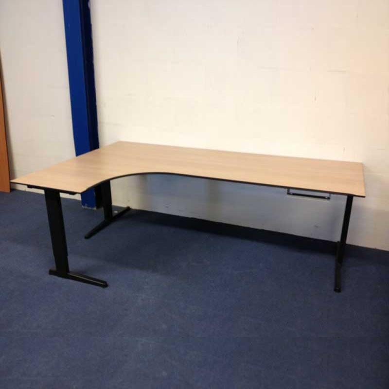 Wingbureau Aspa (rechtsom - slinger) - 230 x 140 cm.