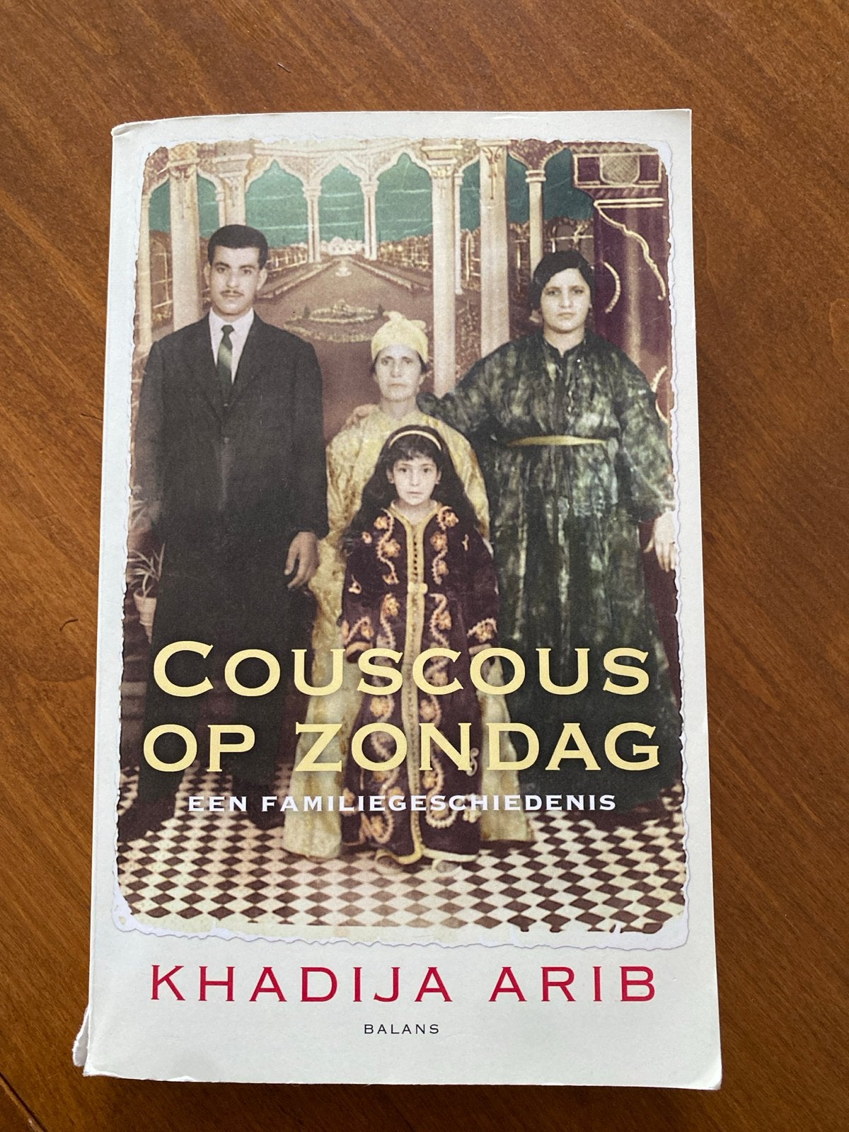 Couscous op Zondag - Een familiegeschiedenis, Ophalen of Verzenden, Gelezen, Overige