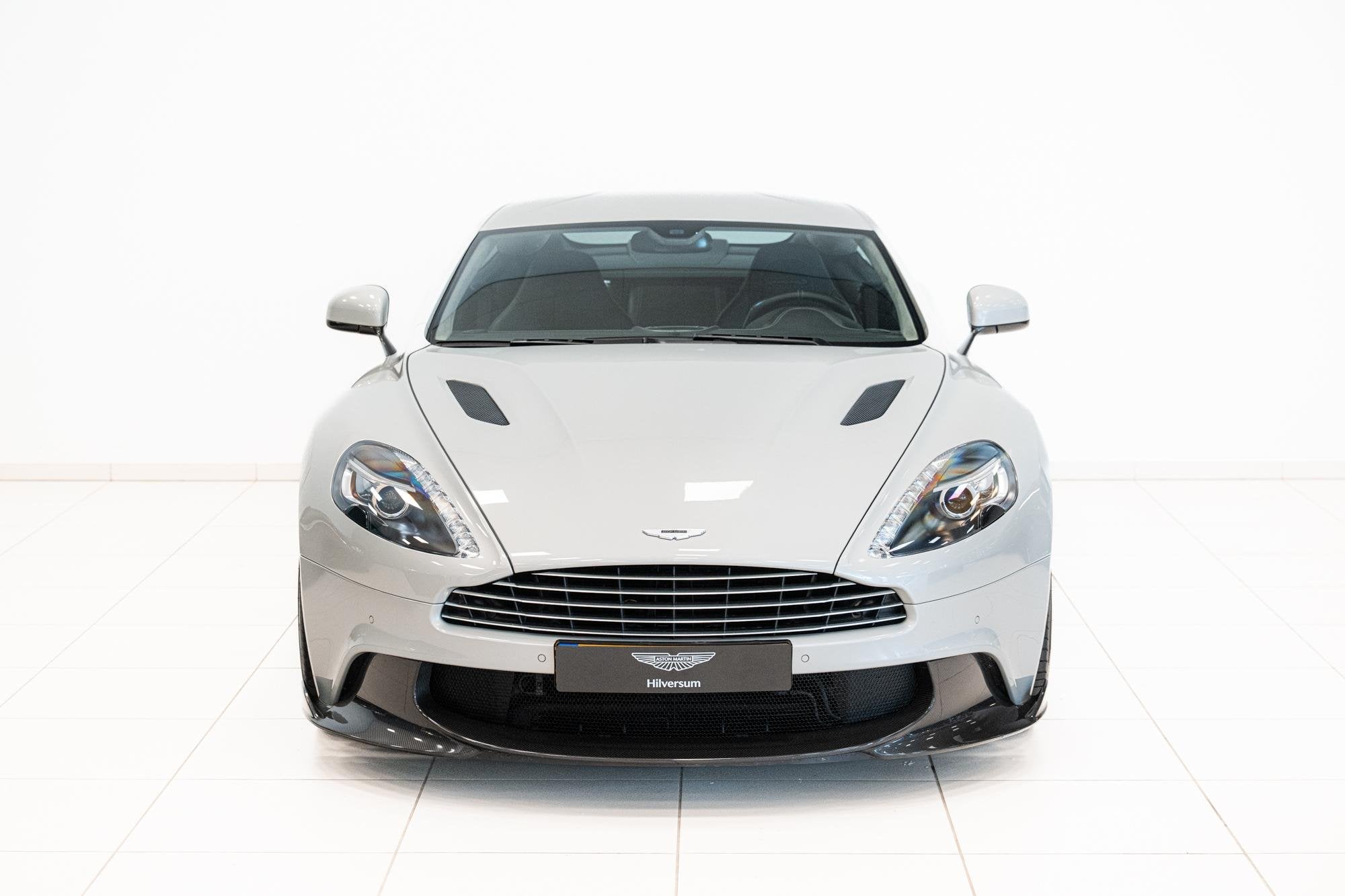 Aston Martin Vanquish S | Out of Range Paint | Carbon Fibre, Auto's, Aston Martin, Automaat, LED verlichting, Achterwielaandrijving