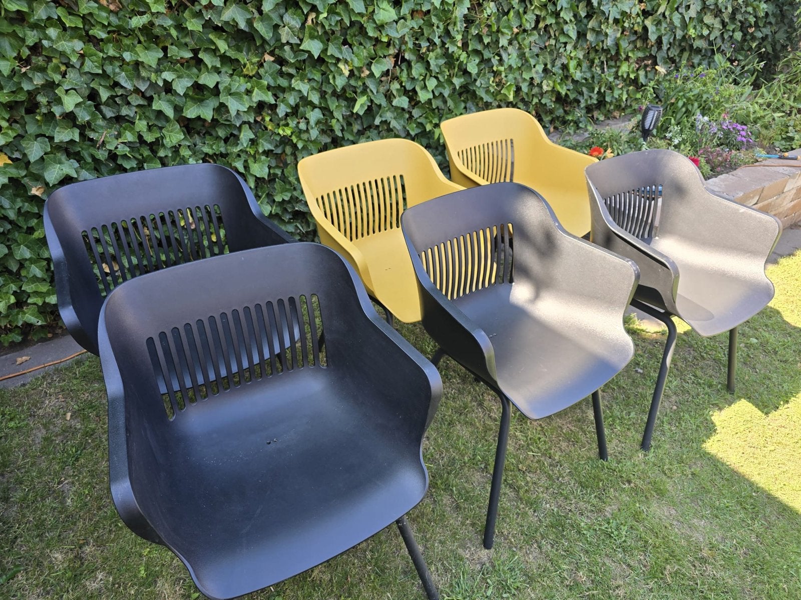 Set Hartman tuinstoelen (4x zwart, 2x geel), Ophalen, Gebruikt, Kunststof