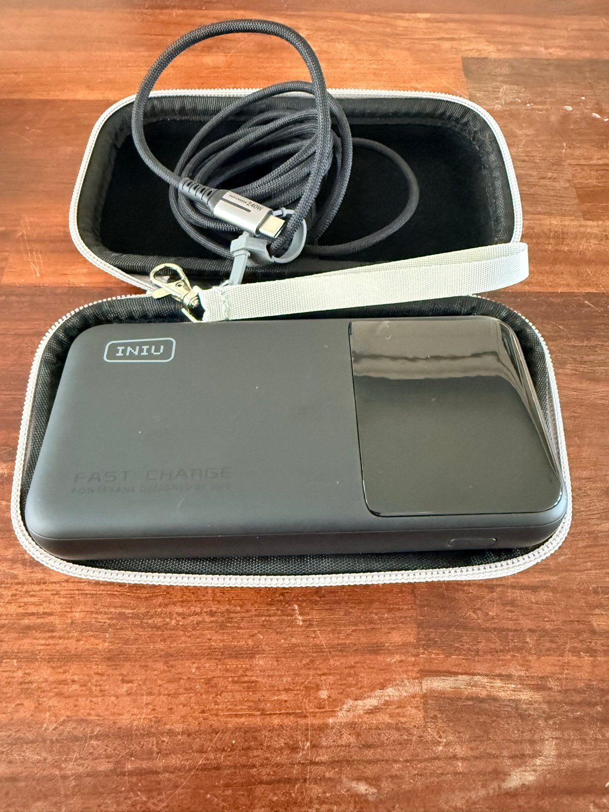 INIU Powerbank 140W Fast Charge met Hoesje, Ophalen of Verzenden, Nieuw