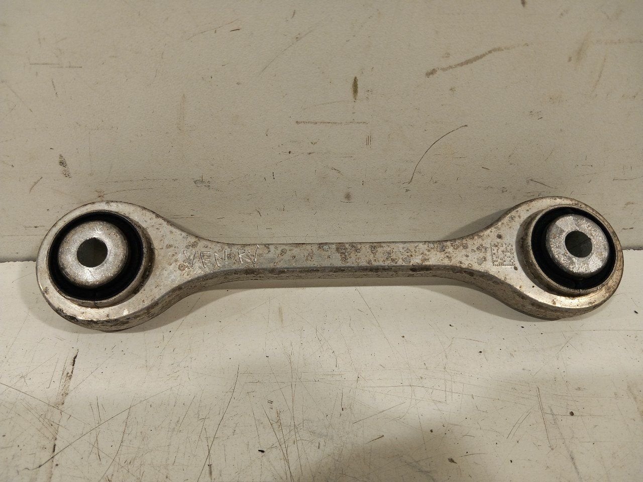 Draagarm rechts voor Audi SQ5, Onderdelen@venauto.nl, Van der Ven Autorecycling B.V., Gebruikt, Ettenseweg 76, 4706 PB Roosendaal, The Netherlands