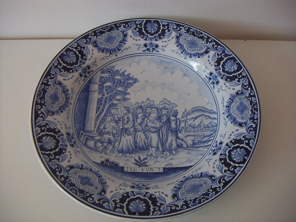 Masse Freres plateel keramiek schaal jr.1900-1904. Religie., Handgemaakt, Ophalen of Verzenden, Zo goed als nieuw, Wandbord of Wandpaneel
