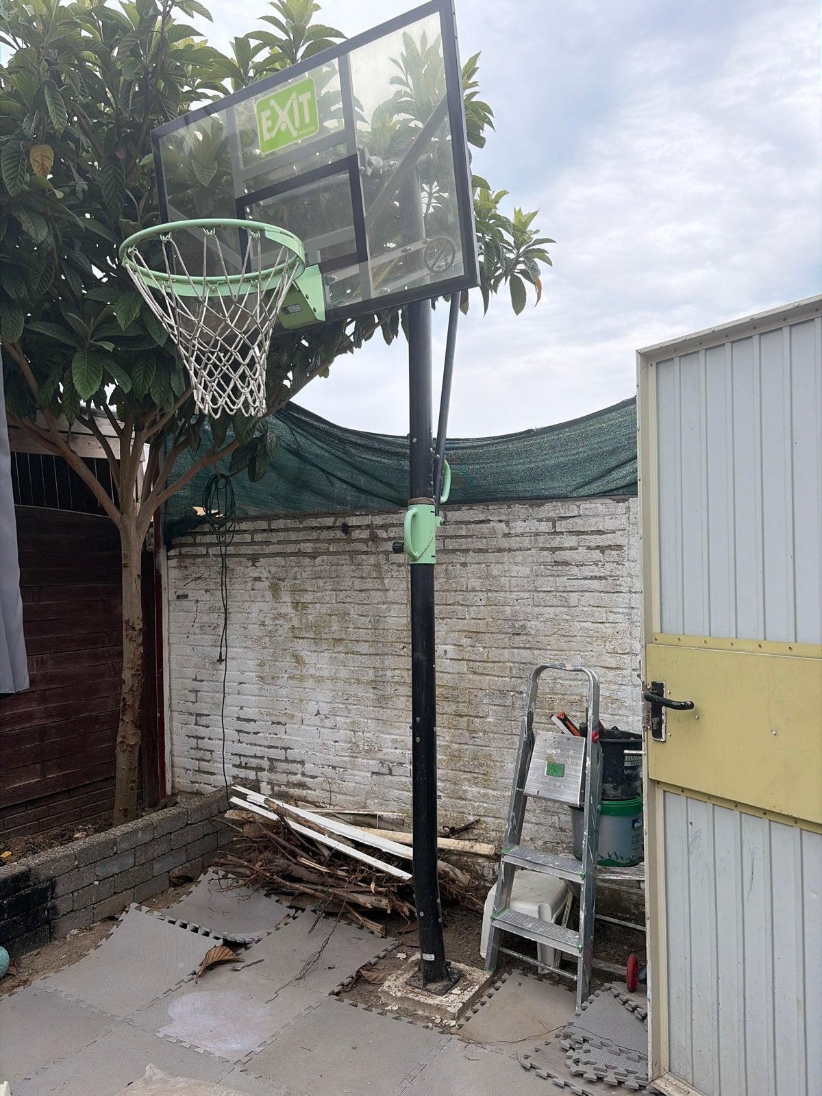 Exit Basketbalring met paal en bord - Gebruikt, Ophalen of Verzenden, Gebruikt, Ring, Bord of Paal