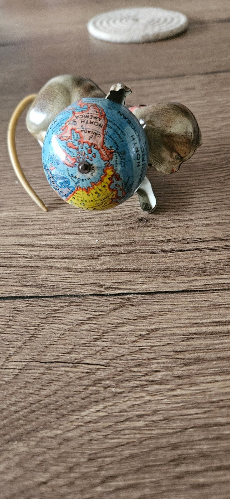Antieke blikken Poesje met wereldbol zie beschrijving, Ophalen of Verzenden