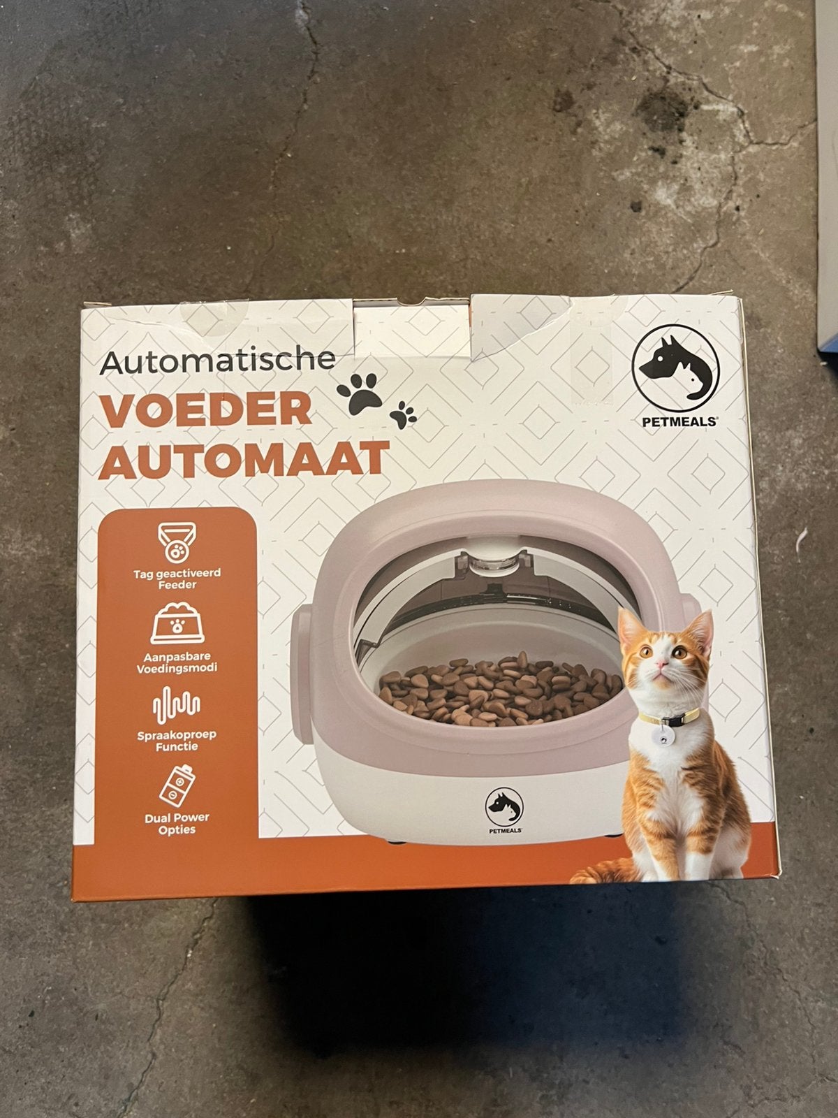 Voer automaat kat of hond, Ophalen of Verzenden, Zo goed als nieuw