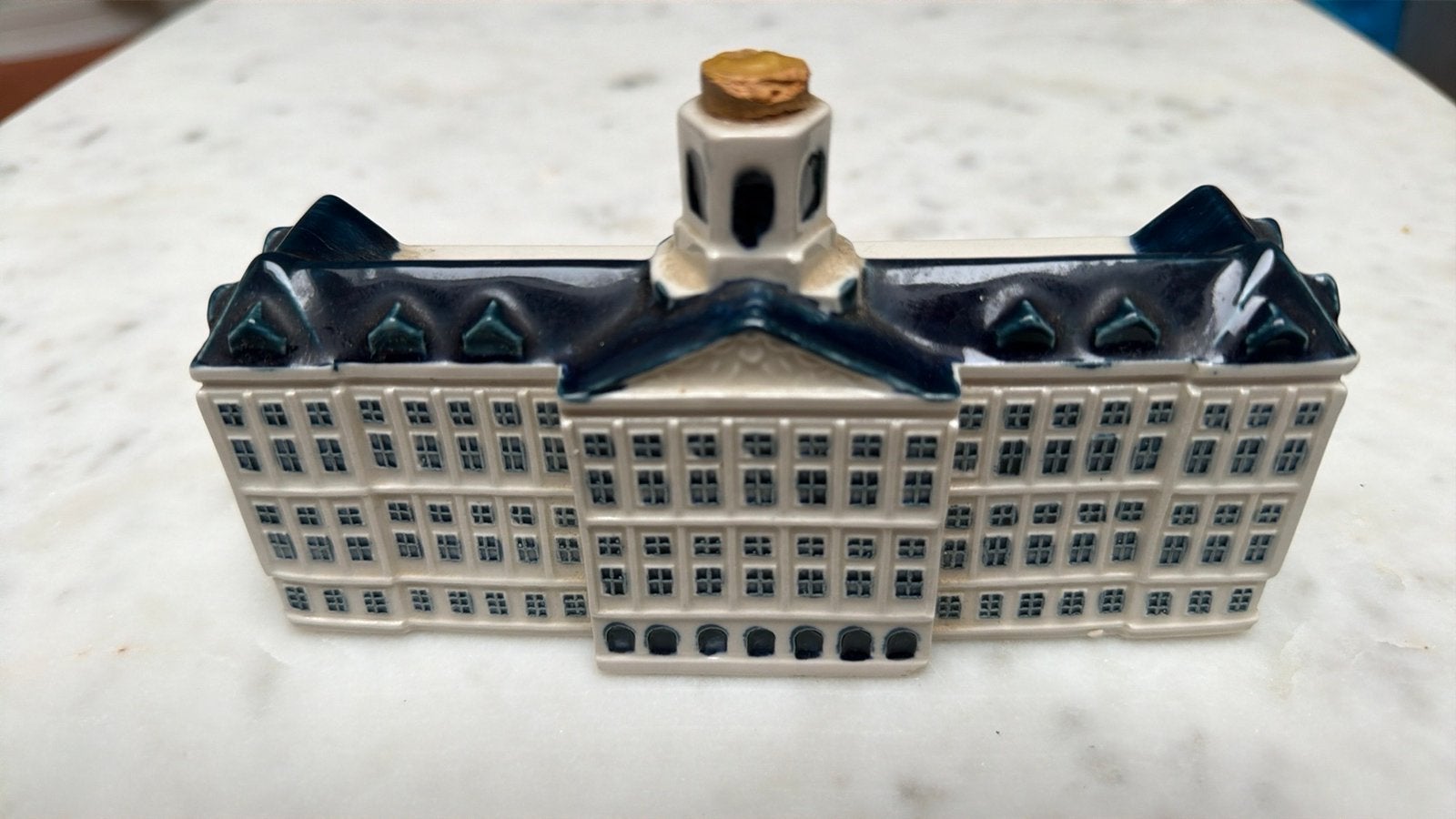 Groot KLM Bols huisje – Paleis op de Dam – Blue Delft, Verzamelen, Ophalen of Verzenden, Zo goed als nieuw, Paleis of Waag