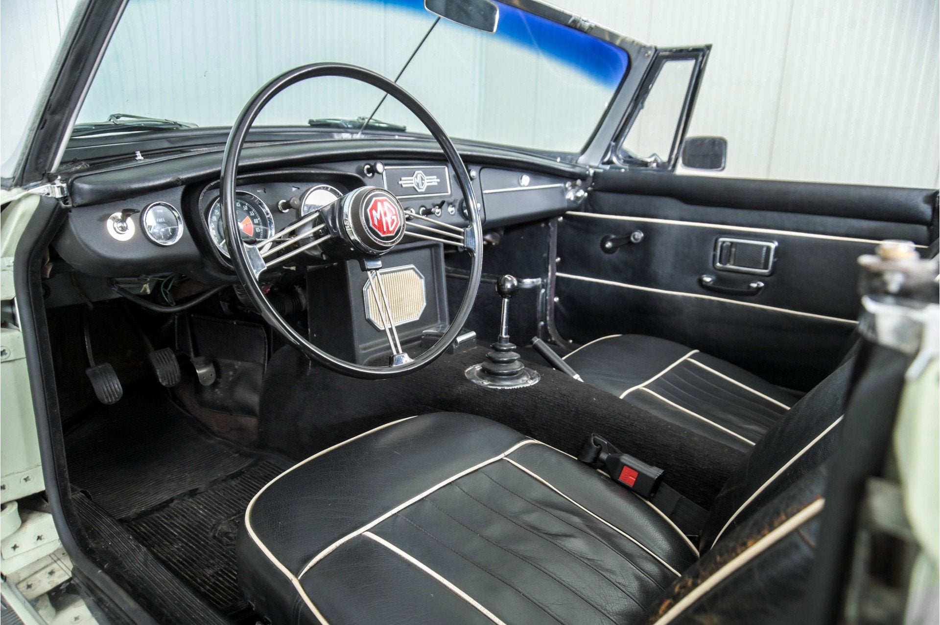 MG B (bj 1968), foto 11