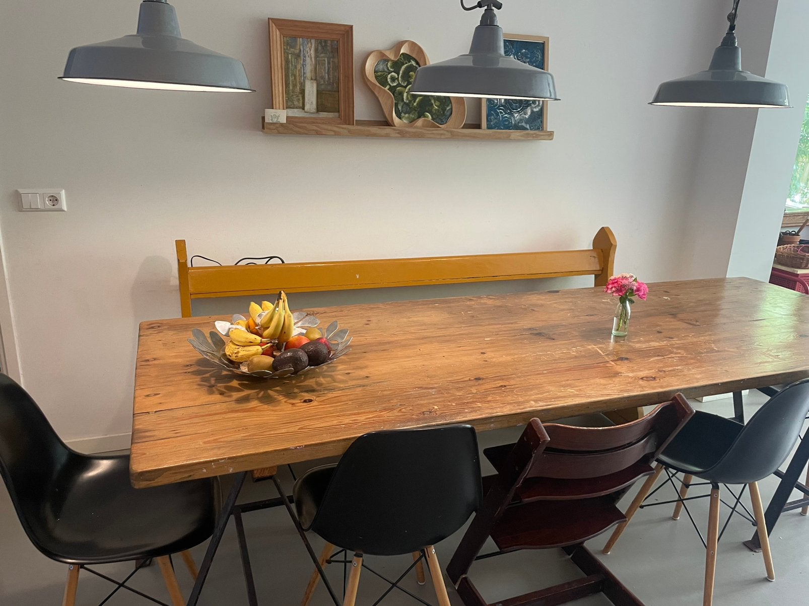 Eettafel hout op schragen ruim 250 cm, Huis en Inrichting, Ophalen, Gebruikt, 50 tot 100 cm, Vijf personen of meer