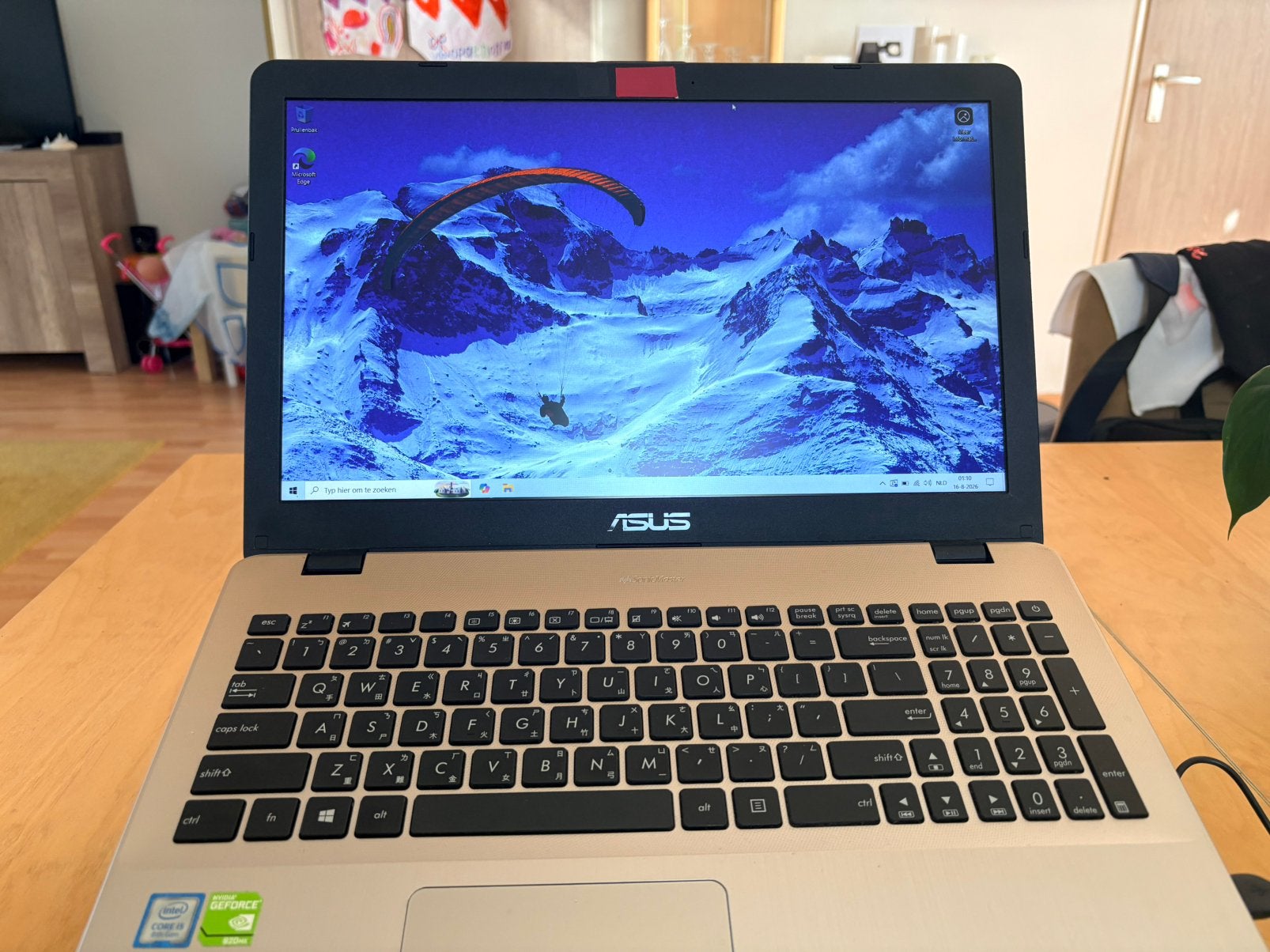 Asus vivobook compleet inclusief standaard en laptop tas, Ophalen, Gebruikt, Gaming, Onbekend