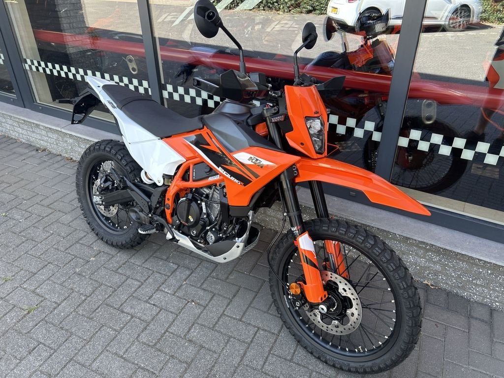 KTM 125 ENDURO R 2025, Bedrijf, Enduro