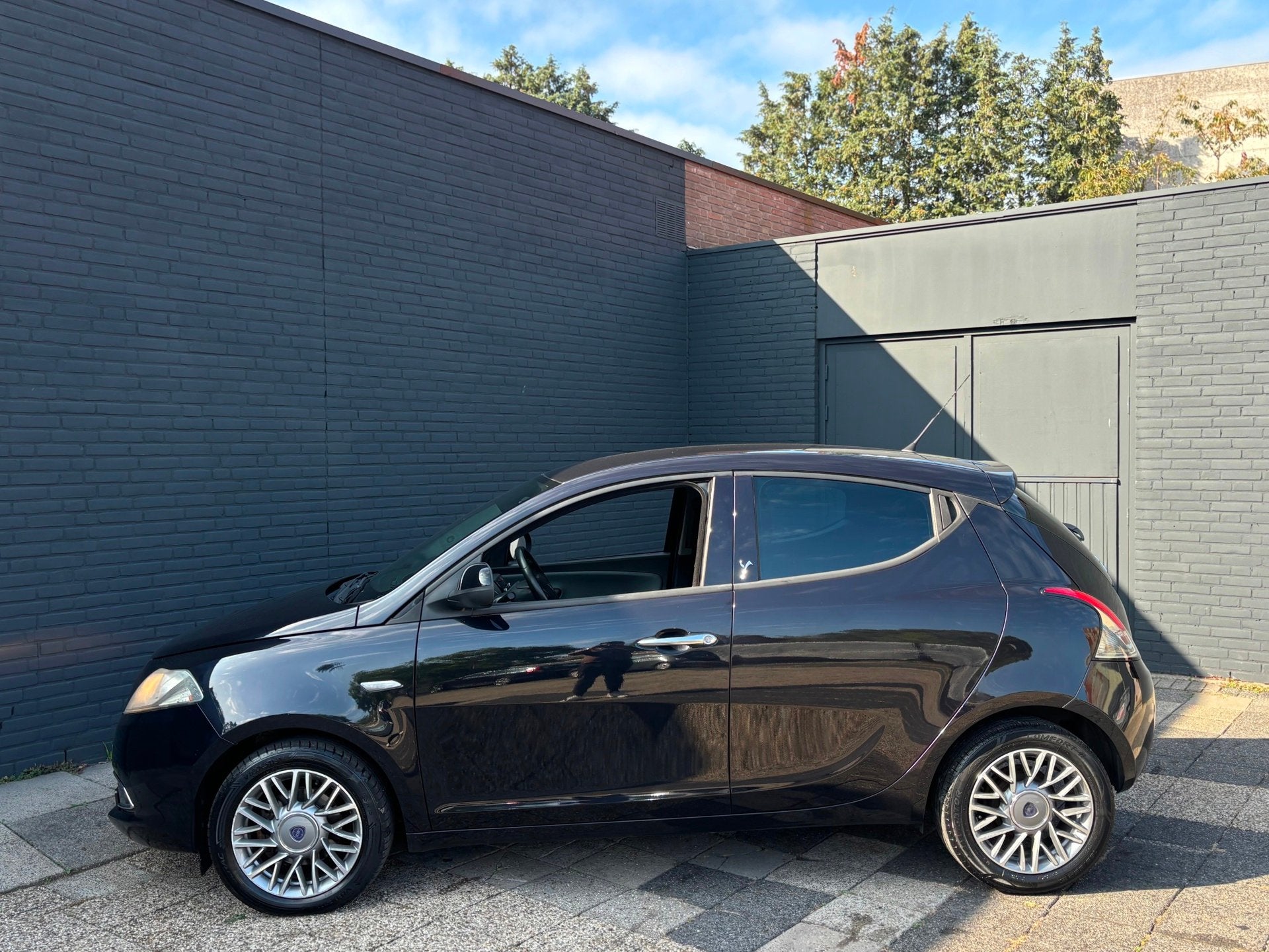 Lancia Ypsilon 0.9 TwinAir Platinum | Airco | Cruise Control, Auto's, Voorwielaandrijving, Euro 5, 86 pk, Gebruikt
