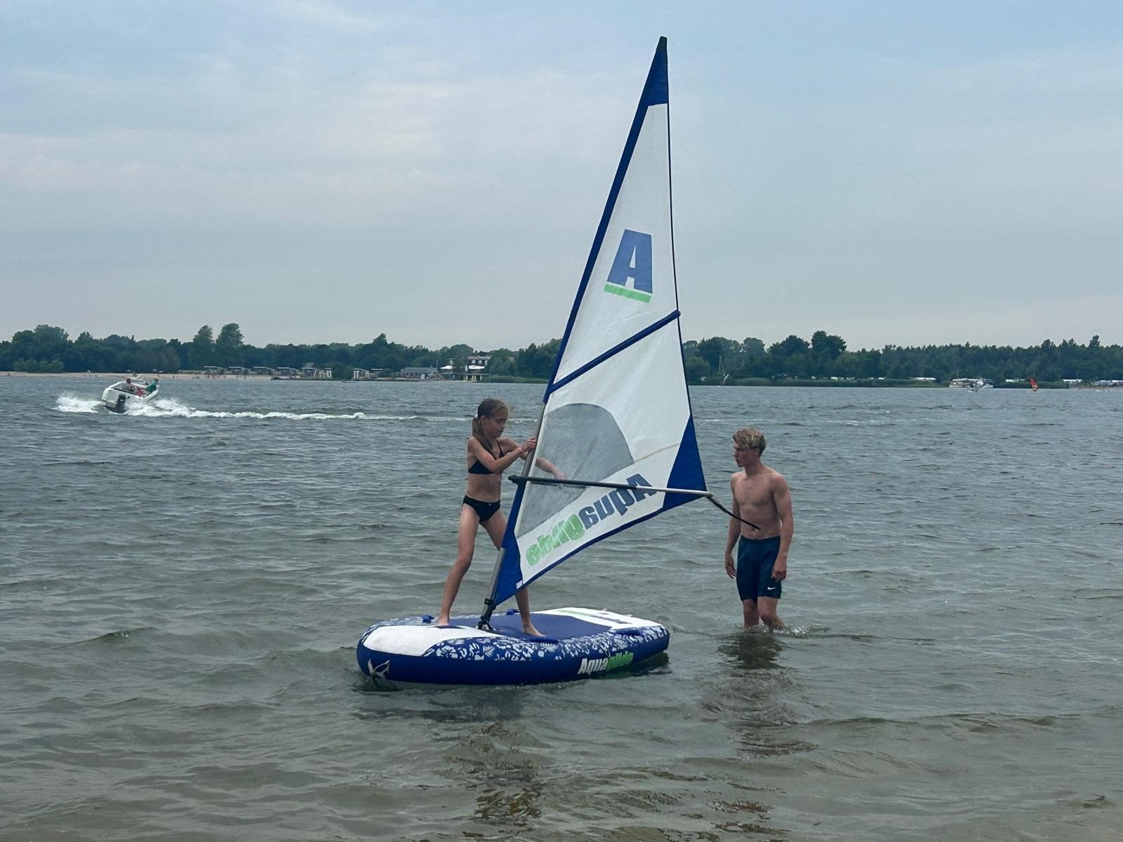 Aqua Glide opblaasbaar 3 in 1 surf/zeil/sup set, Watersport en Boten, Windsurfen, Gebruikt, Complete set, Overige merken, Minder dan 250 cm