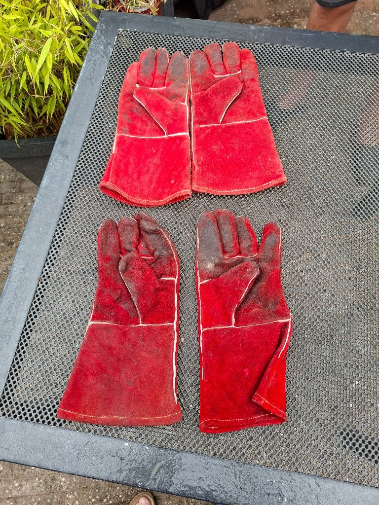 2 paar kalfslederen (vuurvaste) handschoenen, Ophalen, Gebruikt