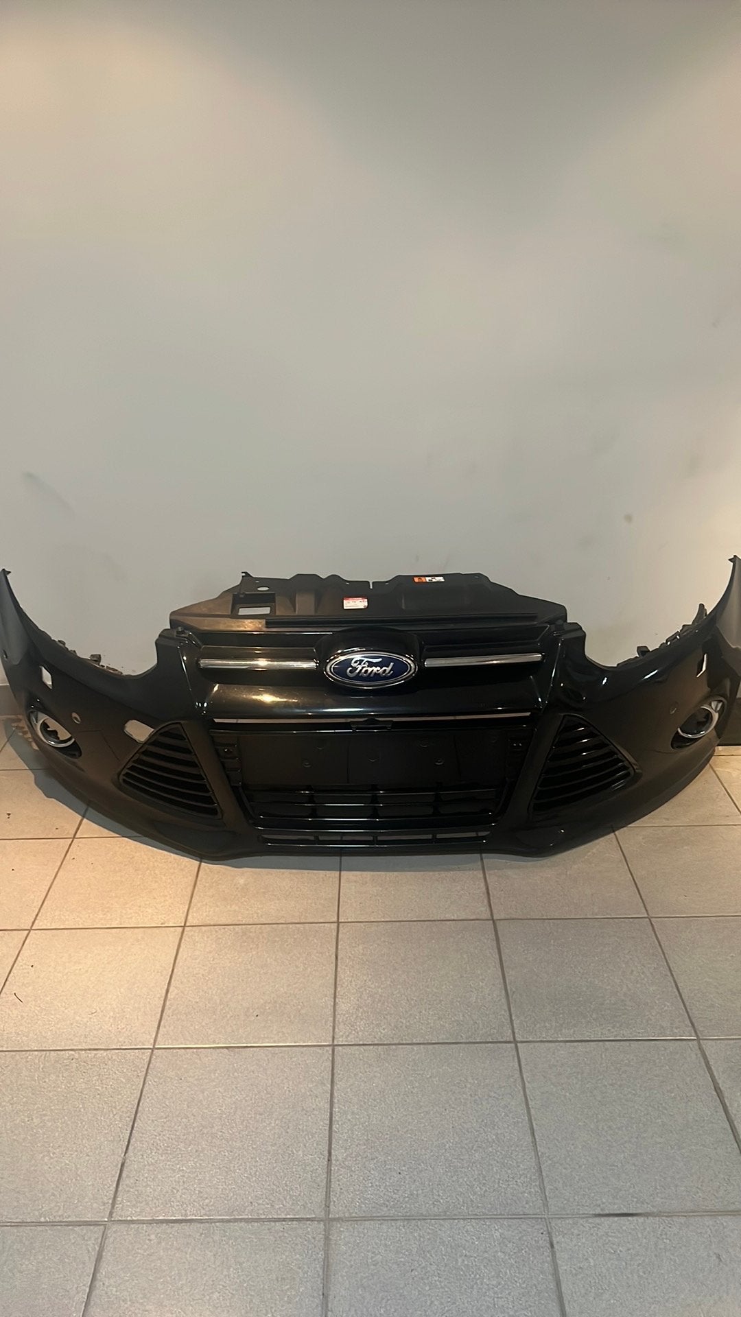 Ford Focus Mk3 Voorbumper Origineel 2011–2014 BM57-11757A, Gebruikt, Voor, Ophalen of Verzenden, Ford