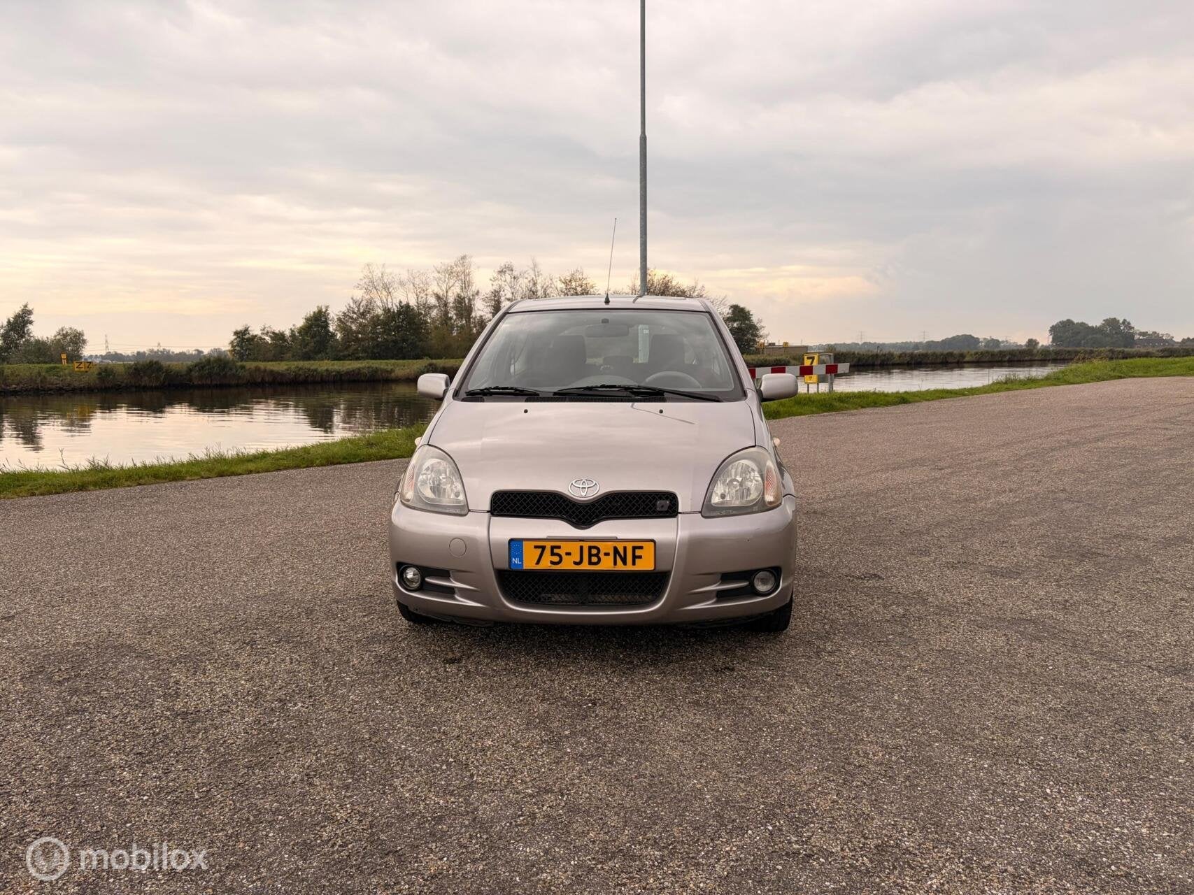 Toyota Yaris 1.5-16V VVT-i T-Sport, Voorwielaandrijving, 1497 cc, Gebruikt, 31 €/maand
