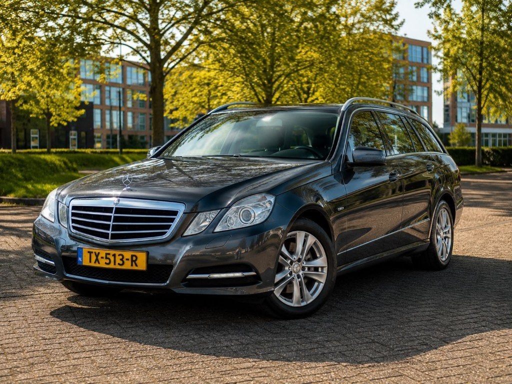 Mercedes-Benz E-Klasse 3.0 CDI E350 Estate AUT 2012 Grijs, Auto's, Automaat, Euro 5, Achterwielaandrijving, Zwart
