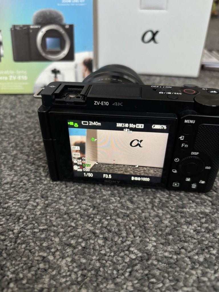 Foto 6 van Sony ZV-E10L 4K Camera + 16-50mm Lens Zwart