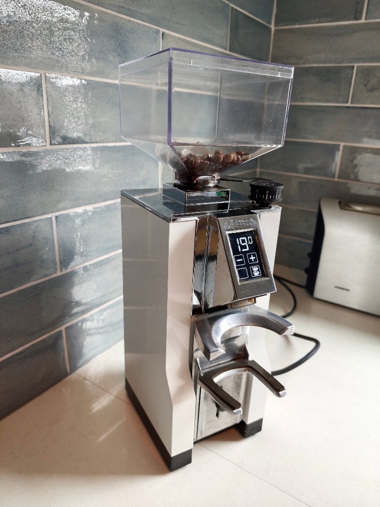 Eureka mignon Libra 55 koffiemolen / grinder, Ophalen of Verzenden, Zo goed als nieuw, Overige merken, Koffiemolen