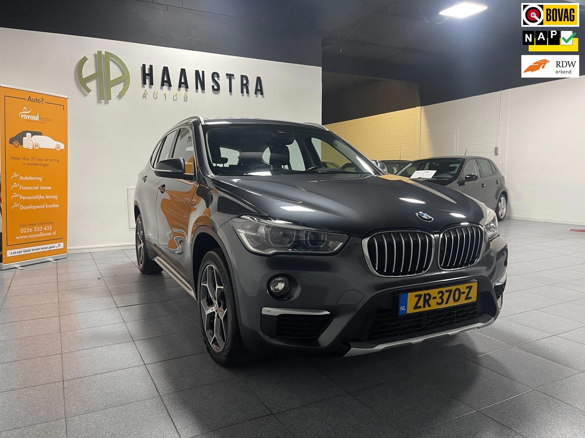 BMW X1 SDrive20i High Executive Autom, Navigatie NL Auto! NA, Auto's, BMW, 1998 cc, Leder en Stof, Origineel Nederlands, Bedrijf