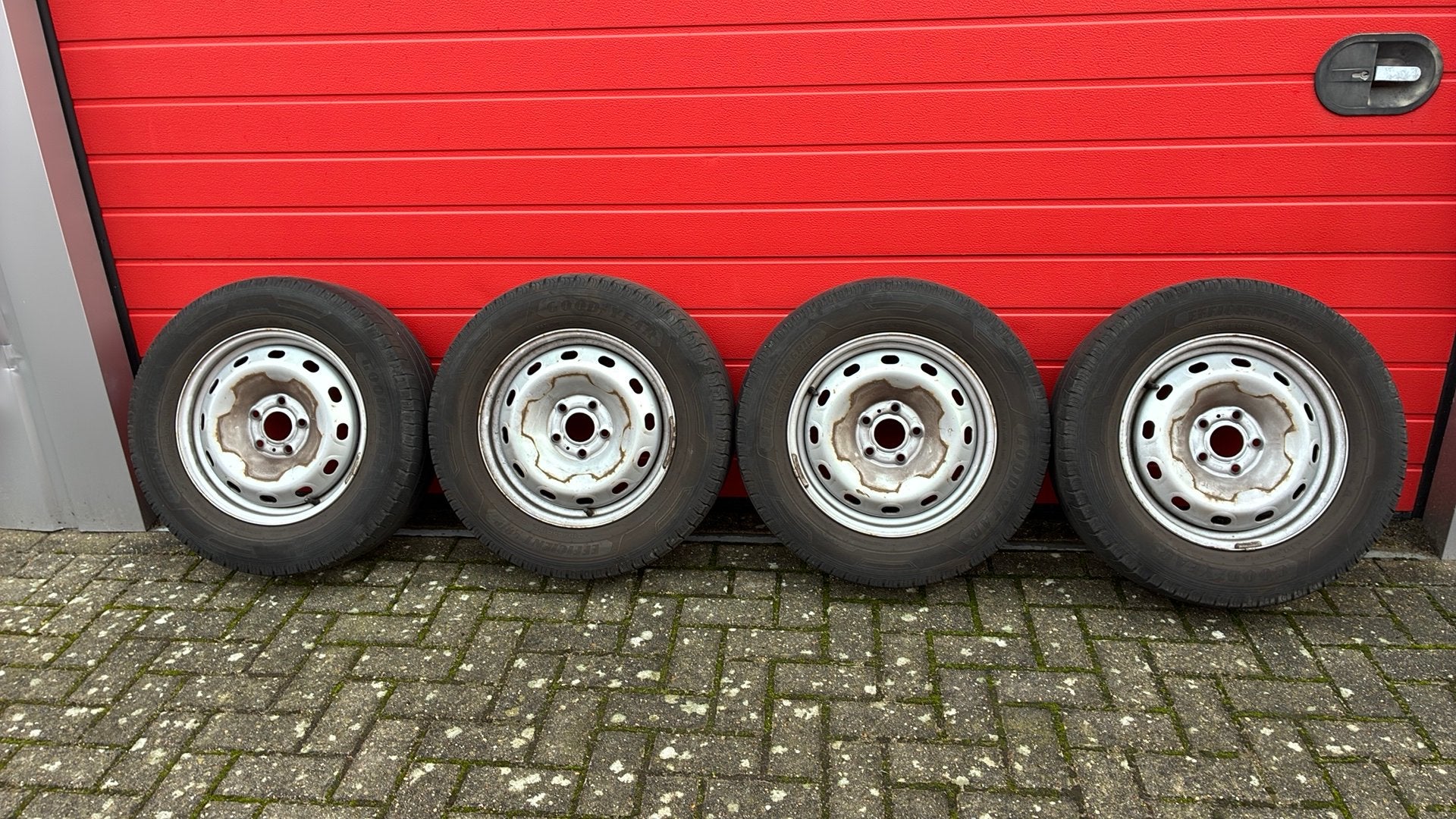 Banden velgen fiat talento Vivaro, primestar., Auto-onderdelen, Ophalen, Bestelwagen, 16 inch, Zomerbanden