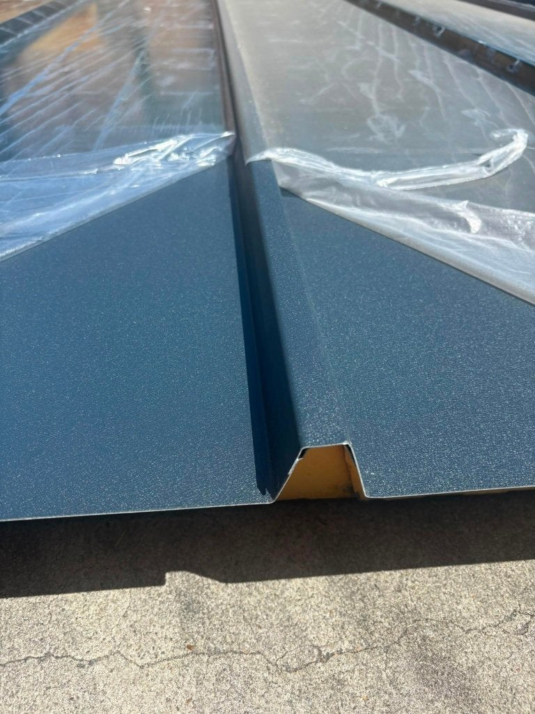 Felsbaan Dakpanelen 130mm RAL7016 €27,50/m², Doe-het-zelf en Verbouw, 12 cm of meer, Zo goed als nieuw, Hardschuim (Pir), 15 m² of meer