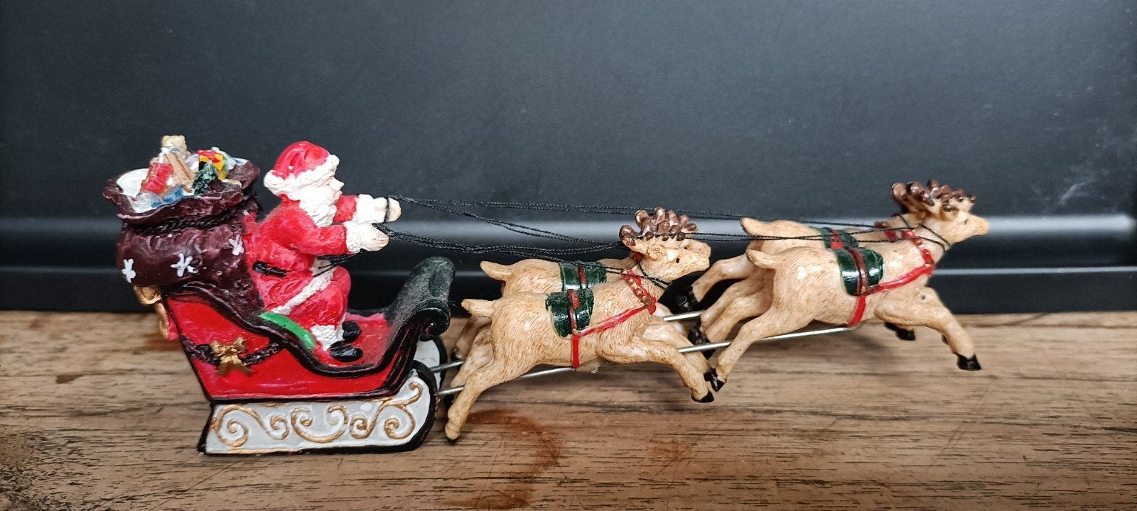 kerstman met arreslee en rendieren (10), Diversen, Ophalen of Verzenden