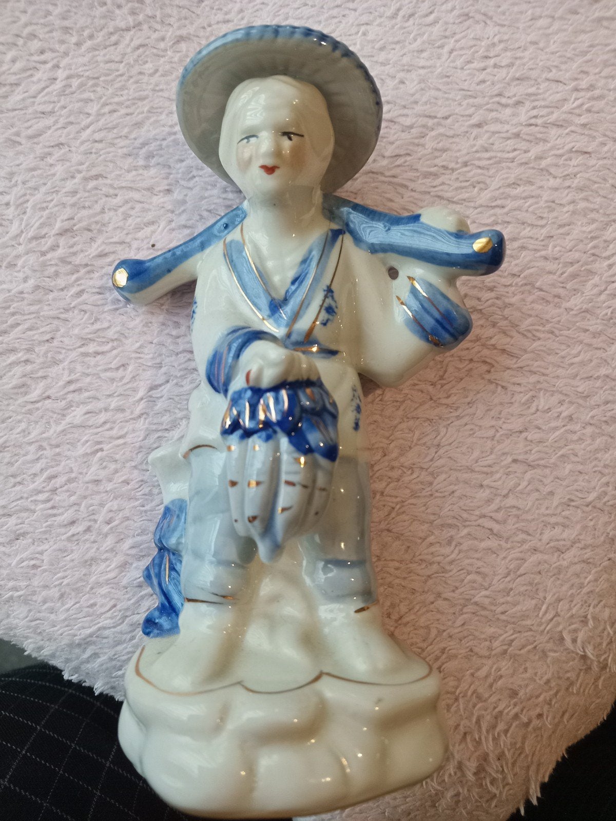 Vintage Porseleinen Beeldje Aziatische Visser/Boer, Ophalen of Verzenden