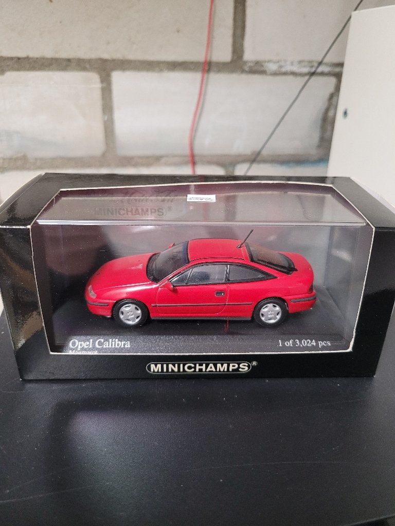 opel calibra 2.0i 1990 red minichamps 1:43, Ophalen of Verzenden, Zo goed als nieuw, Auto, MiniChamps