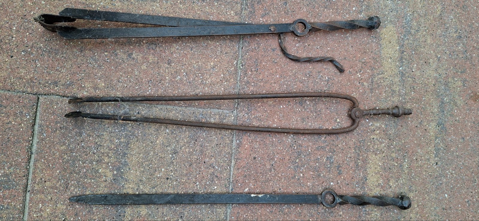Antieke smeedijzeren haardgereedschap set, Ophalen