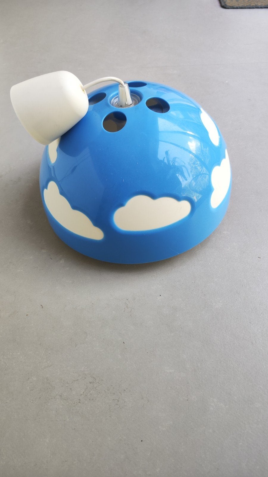 Ikea Skojig lamp blauw met wolken - Vintage kinderlamp, Kunststof, Gebruikt, Ophalen of Verzenden, Minder dan 50 cm