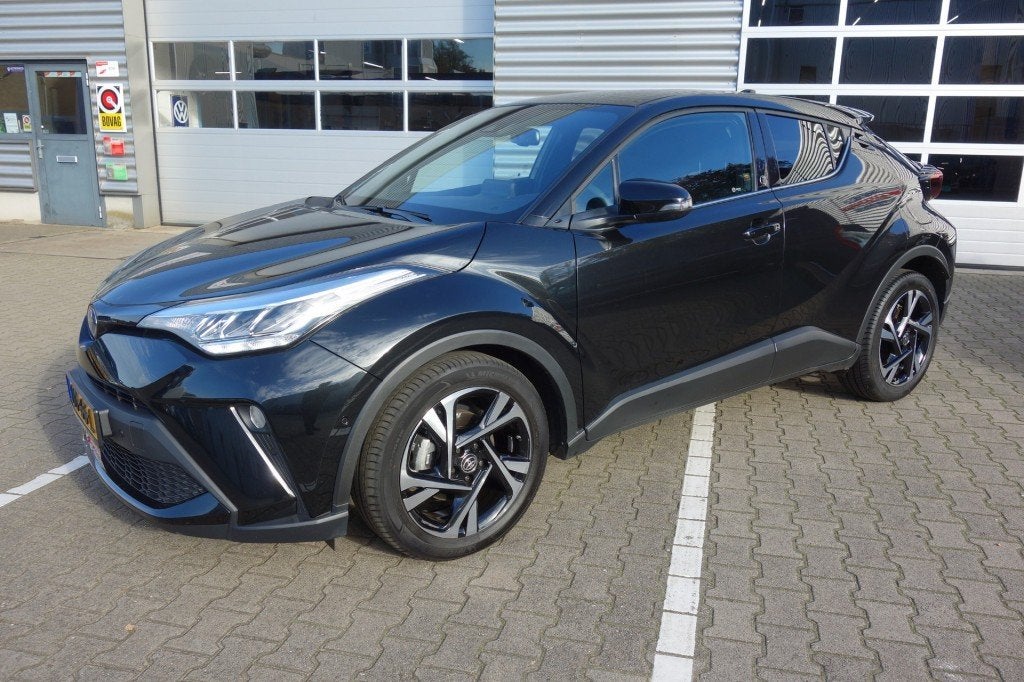Toyota C-HR 1.8 HYBRID TEAM D, Navi, Winterp, 18Inch, Camera, 4 cilinders, Zwart, 98 pk, Hybride Elektrisch/Benzine